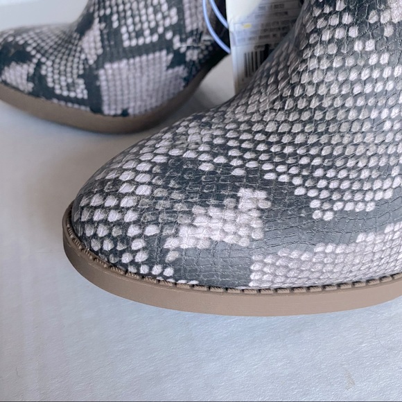 Faux Leather Double Zip Gray Snakeskin Bootie - Picture 3 of 8